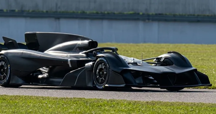 Spunta un prototipo Aston Martin monoposto: di cosa si tratta