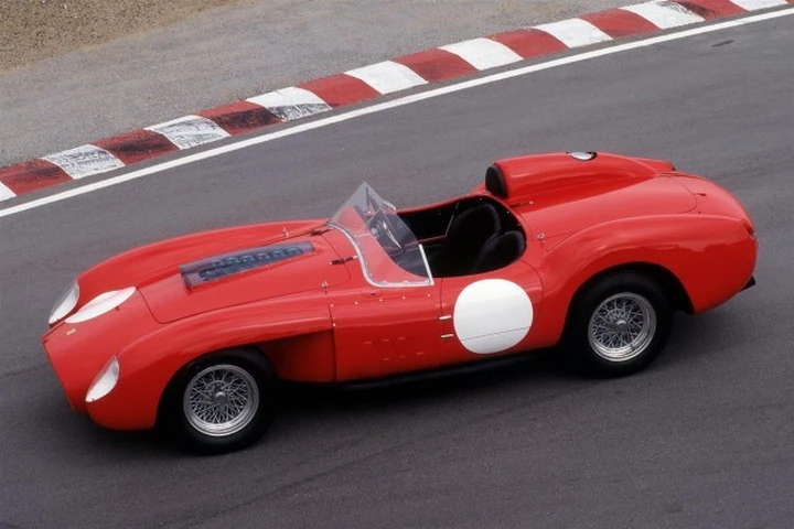 Ferrari 335S comprata per 1.000 dollari venduta a 21 milioni