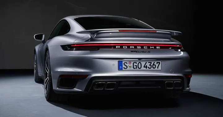 Porsche: presentata la 911 Turbo S (992)