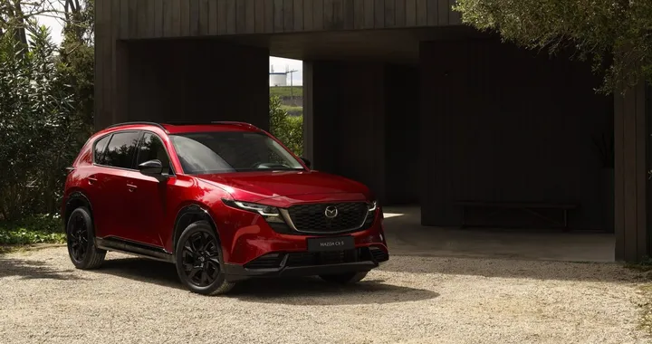 Mazda CX-5, debutta la terza generazione: prezzo fissato a 35.900 euro