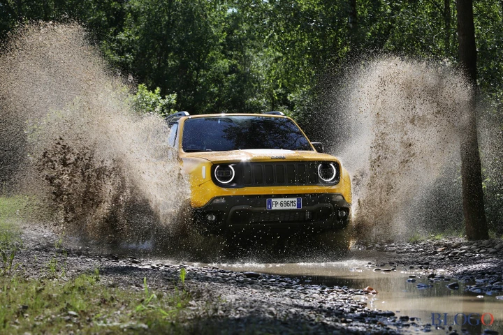 Jeep Renegade M.Y. 2019: nuovo look, nuovi motori per guidatori “cool”