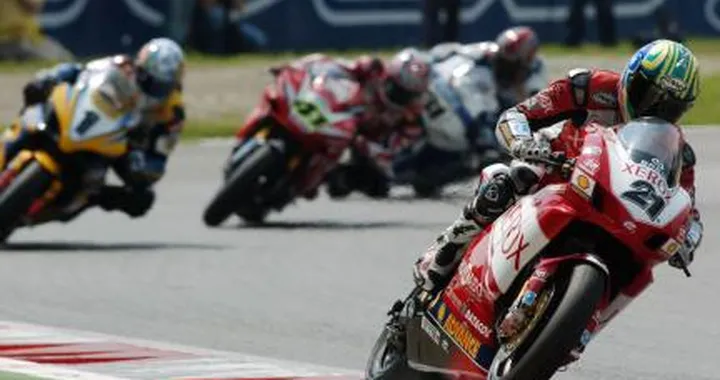 SBK: tutti contro Re Troy