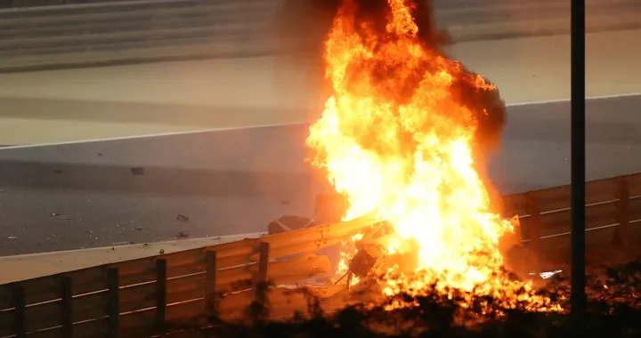 Incidente al GP del Bahrain: in fiamme la Haas di Grosjean