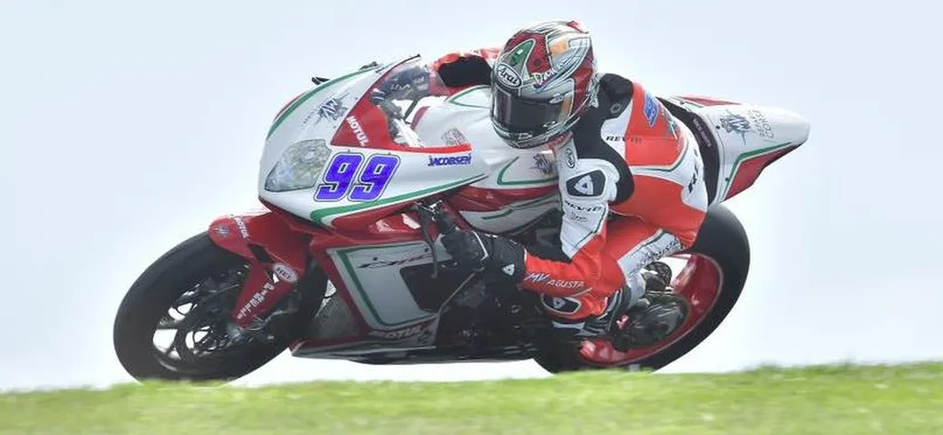 Supersport Donington: Jacobsen svetta nel Day-1