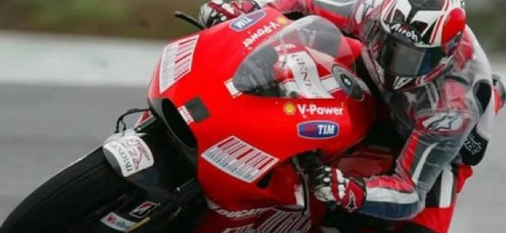 MotoGP: Barberà testa la Ducati sotto la pioggia di Jerez