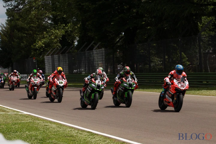 Superbike 2018: nuovi orari warm up e prove, ma non solo...