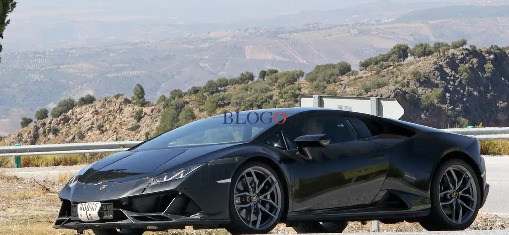 Lamborghini Huracan EVO: foto spia della versione più estrema?
