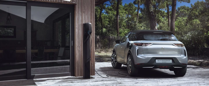 DS 3 CROSSBACK E-TENSE: nuovi servizi di connessione e ricarica