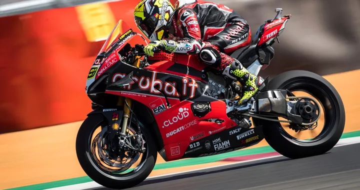 SBK Argentina, piloti in sciopero. Bautista vince Gara1 con 12 partenti!