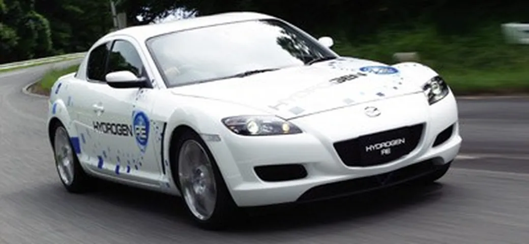 Mazda RX-8 ad idrogeno: a noleggio in Giappone