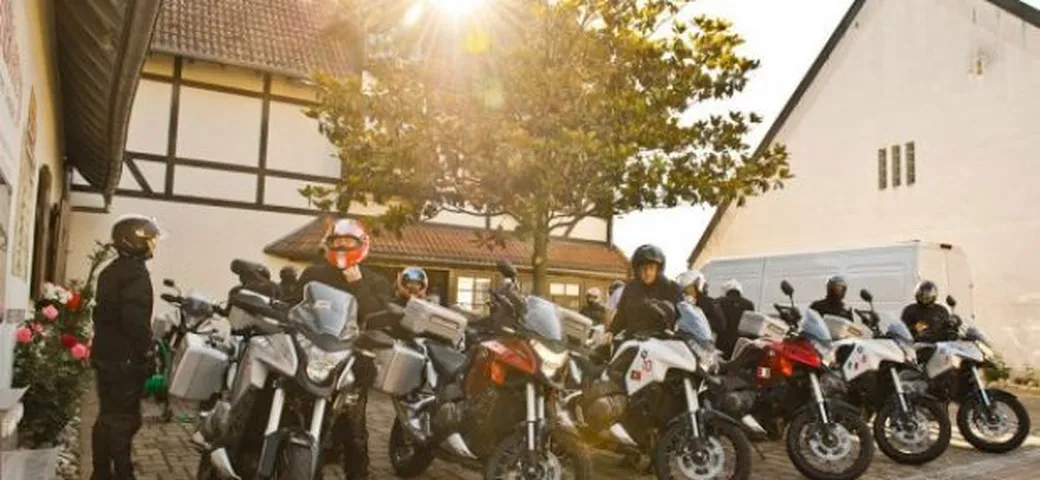 Honda Epic Tour: 4.000 km e 11 bikers per 8 giorni sulle più belle strade d'Europa