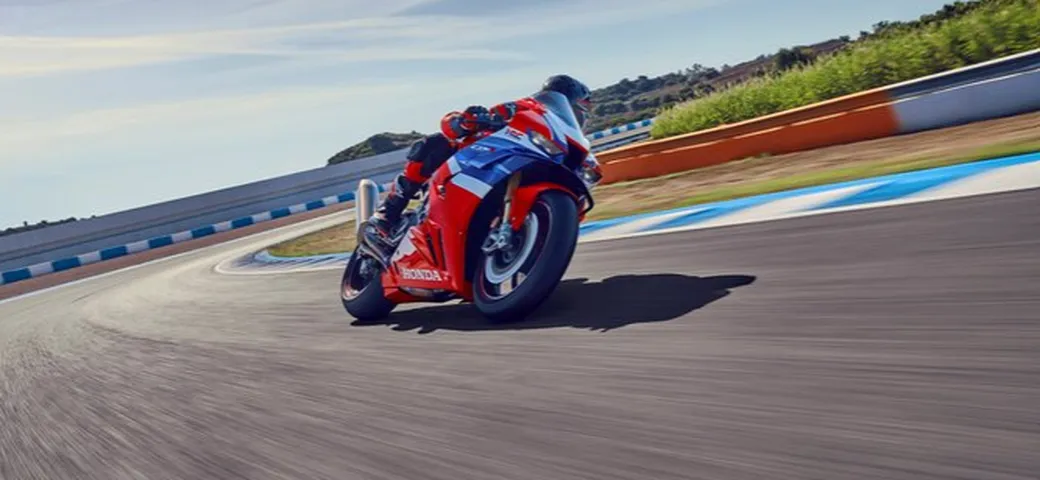 Torna l’Honda Day: pista, moto storiche e adrenalina a Misano