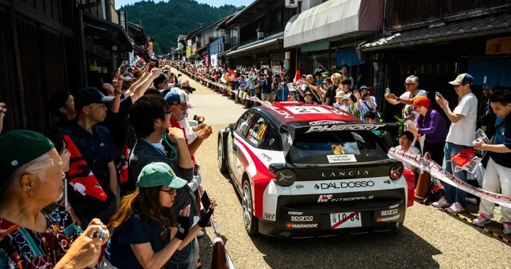 Lancia Ypsilon Rally2 HF Integrale vince in Giappone: leadership WRC2 consolidata