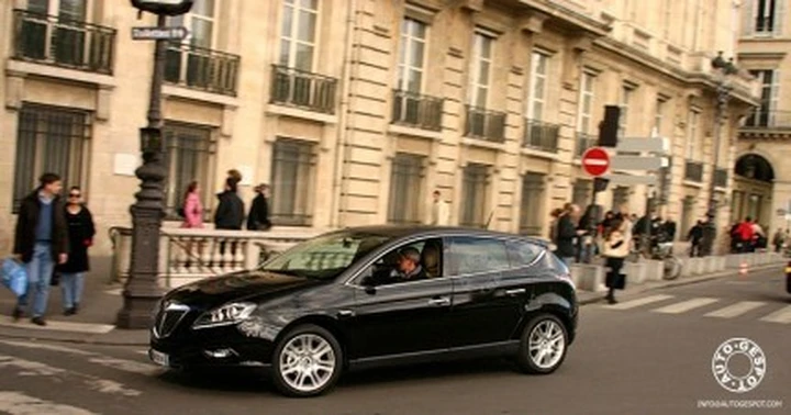 Lancia Delta: Parigi ti rende bella