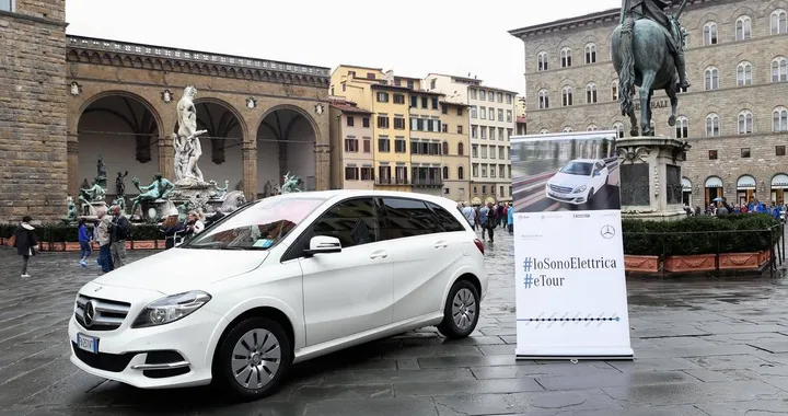 Mercedes #eTour: in giro per l'Italia con la Classe B Electric Drive