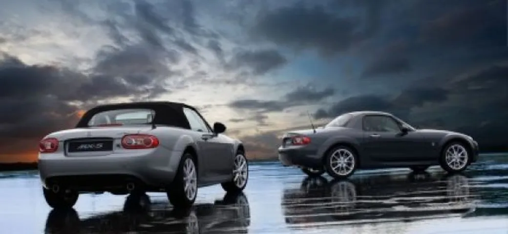 Mazda Mx-5: la nuova generazione potrà consumare anche un litro ogni trenta chilometri