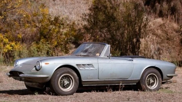 Ferrari 330 GTS: un esemplare (guasto) raggiunge i 2 milioni di dollari