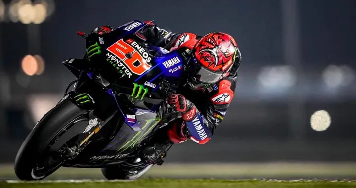 MotoGP, GP di Doha: vince in rimonta Fabio Quartararo. Le Ducati Pramac sul podio
