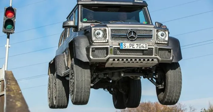 Mercedes G 63 AMG 6x6: in America costa quasi 1 milione di dollari