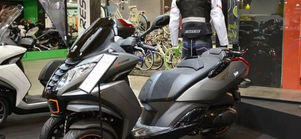 Peugeot Metropolis D-Air 2015
