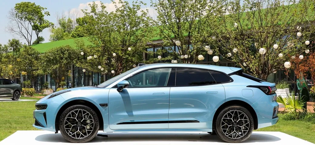 Zeekr: l'annuncio del primo SUV ibrido per il mercato globale nel 2025
