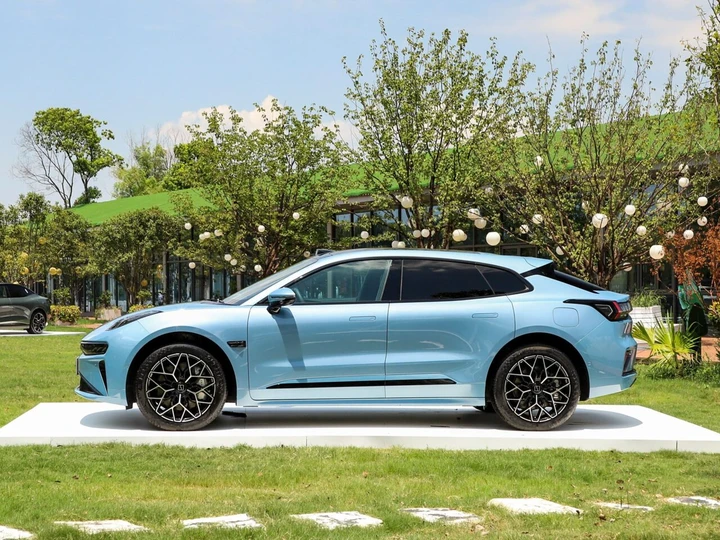Zeekr: l'annuncio del primo SUV ibrido per il mercato globale nel 2025