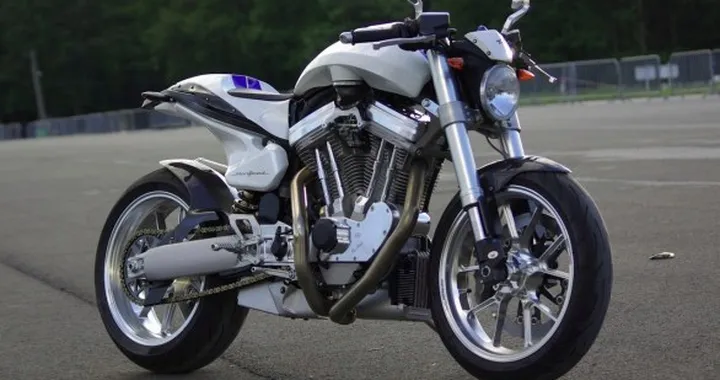 Avinton Collector, la "Bugatti" delle due ruote conquista Dubai