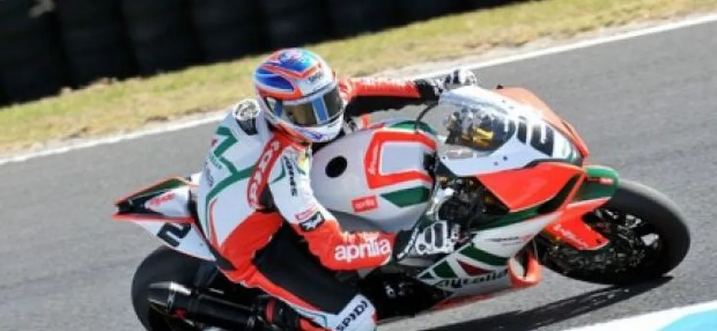 WSBK: Aprilia potrà correre con la distribuzione a cascata di ingranaggi