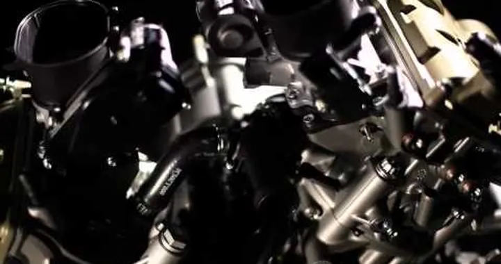 Maverick Viñales tests the Suzuki powered Radical SR3 (Full Version)