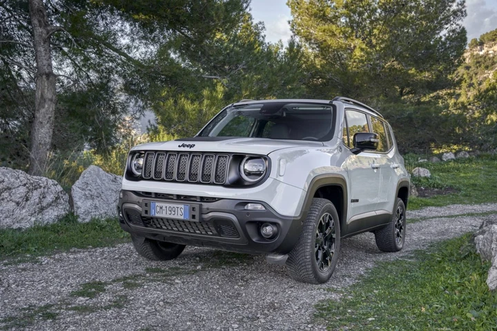 Addio alla Jeep Renegade, l'ultimo esemplare esce da Melfi