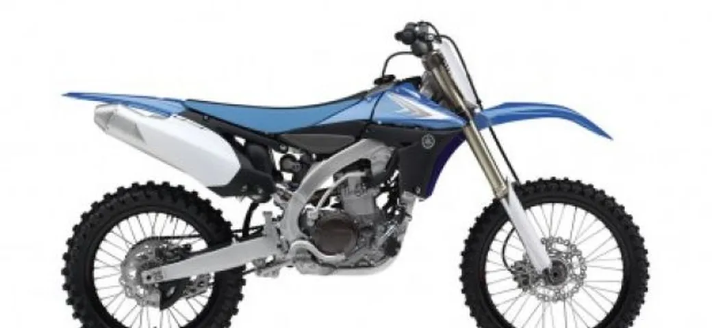 Nuova Yamaha YZ450F 2010: motore ruotato di 180°, iniezione elettronica, YZ Power Tuner per personalizzare le mappature