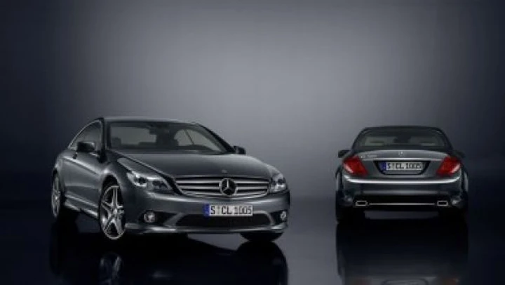 Buon compleanno Stella: Mercedes festeggia lo storico emblema con la CL 500 Trademark Centenary