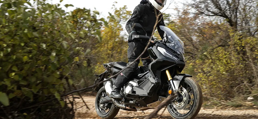 Honda X-ADV 2021, la prova su strada