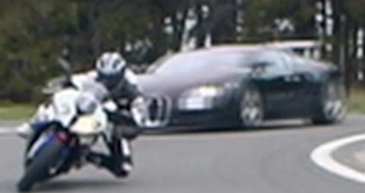 BMW S1000RR vs Bugatti Veyron