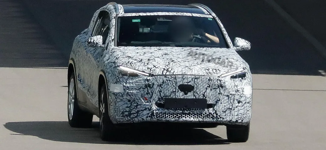 Nuova Mercedes-Benz GLA: sarà più grande, ibrida o elettrica