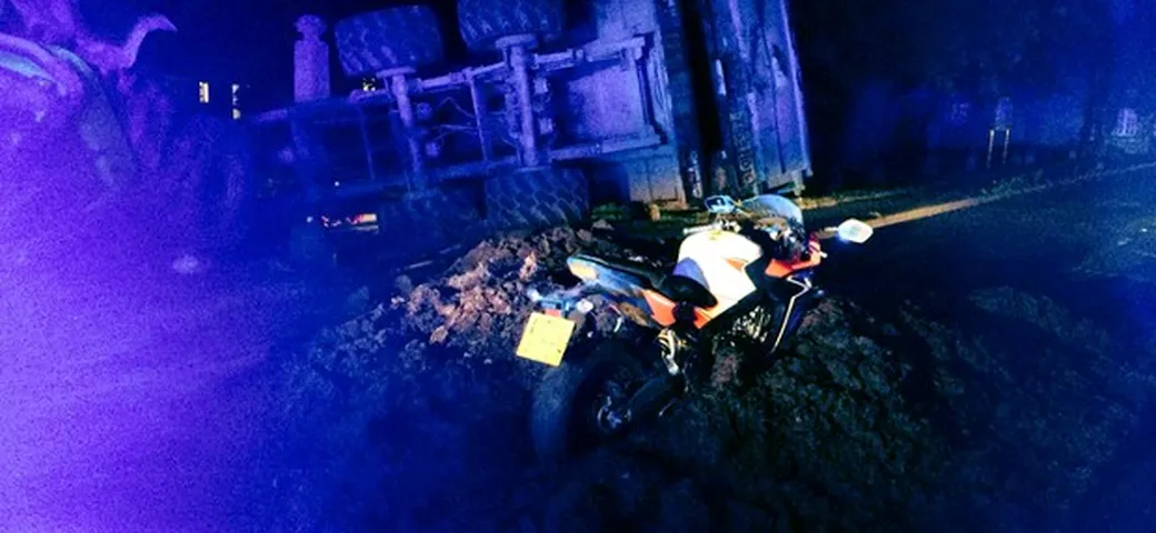 Quando la moto finisce nel letamaio