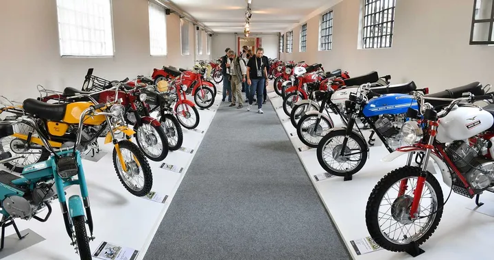 Riapre il Museo Moto Guzzi: collezione, giorni e orari per visitarlo