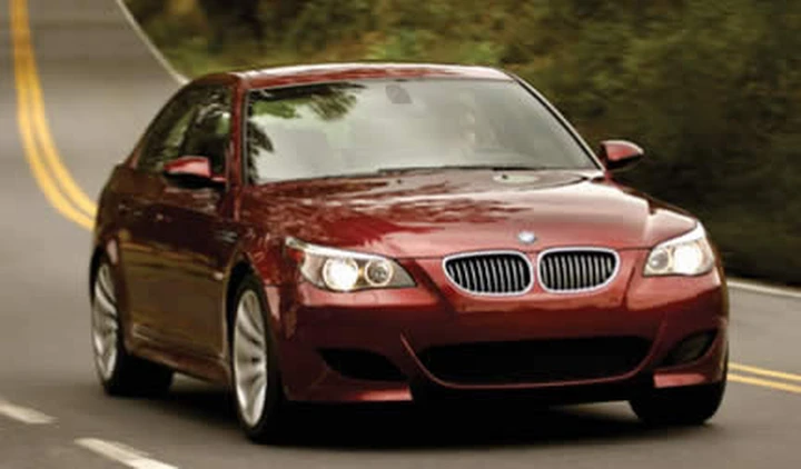 BMW M5 anche con cambio manuale nel 2007