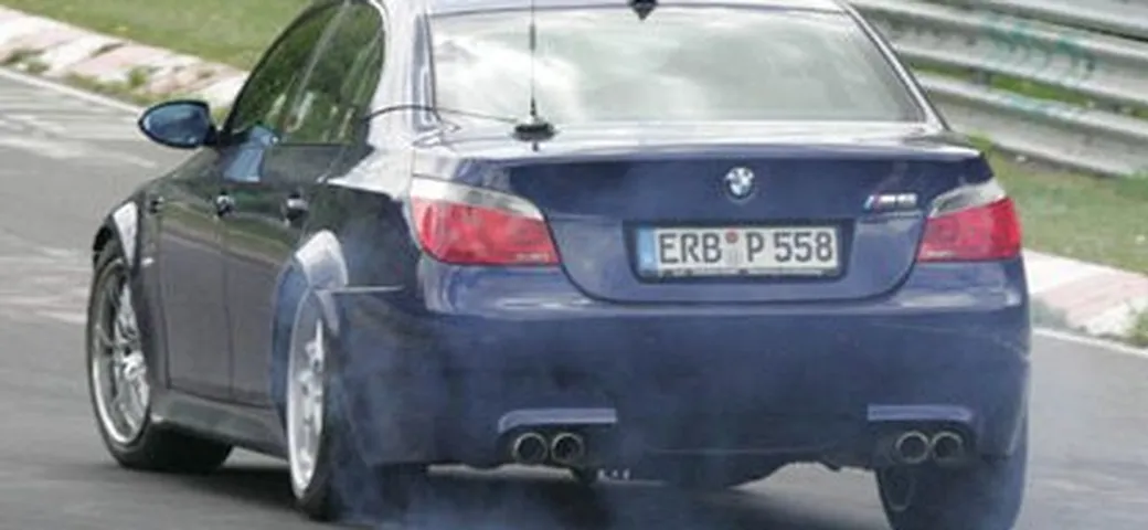 M5 tuning o muletto della Porsche Panamera ?