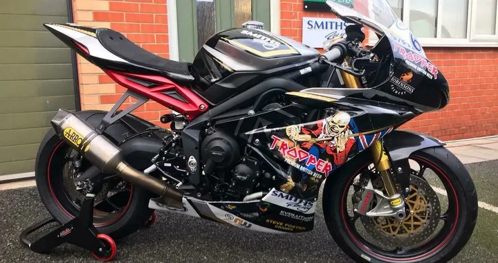 TT: su eBay la Daytona 675R di Hickman