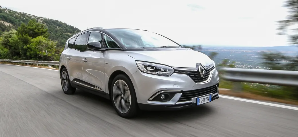 Renault Grand Scénic Bose dCi 160 EDC: la nostra video prova