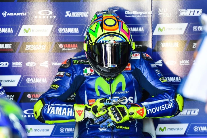 Rossi come Doohan: ad Aragon con il freno 