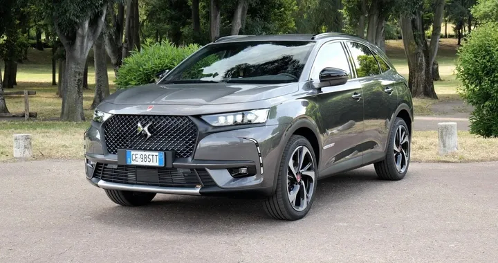 DS7 Crossback PureTech 225 Performance Line+: la prova su strada