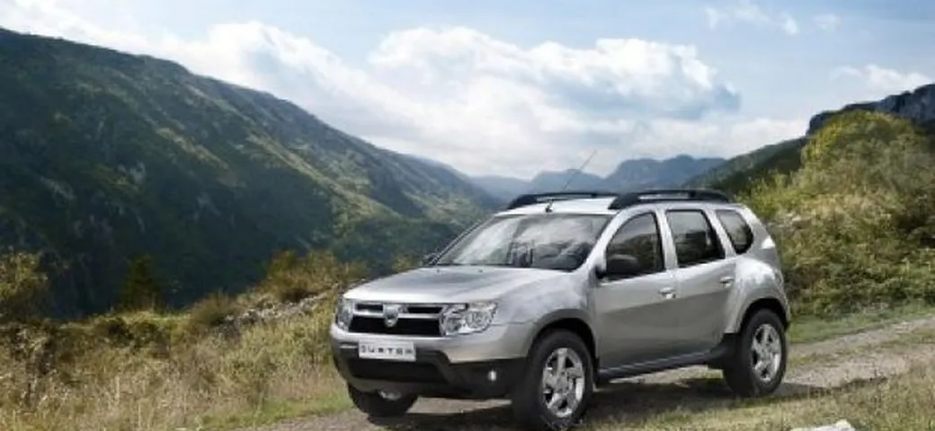 Dacia Duster: immagini ufficiali