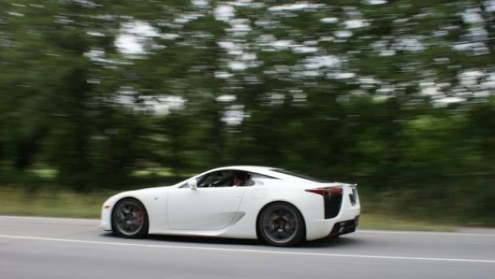 Lexus LFA e Gamma Lexus 2011: primo contatto