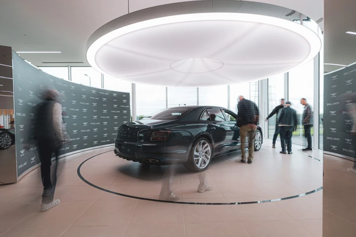 Bentley apre le porte al pubblico: visite guidate nella storica sede di Crewe