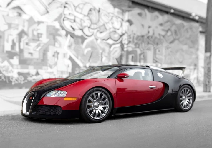 All'asta la prima Bugatti Veyron