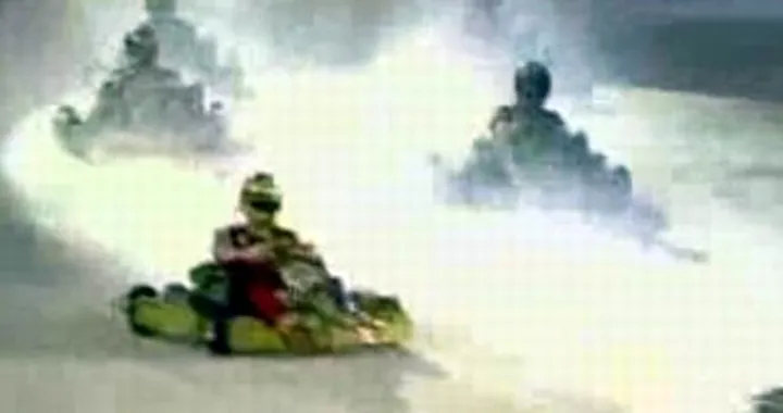 Casey Stoner vince la gara del Wroom sui go kart: il video