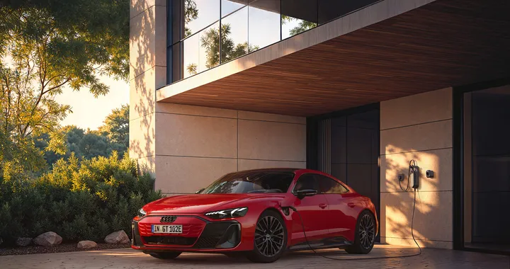 Nuova Audi e-tron GT quattro, il massimo delle prestazioni alla spina