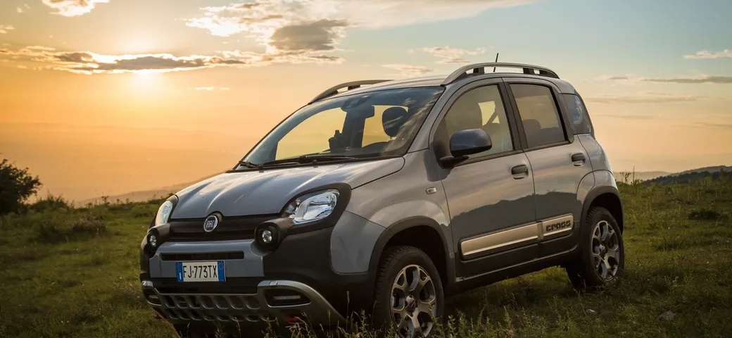 Fiat Panda Cross: video prova su strada e in off-road